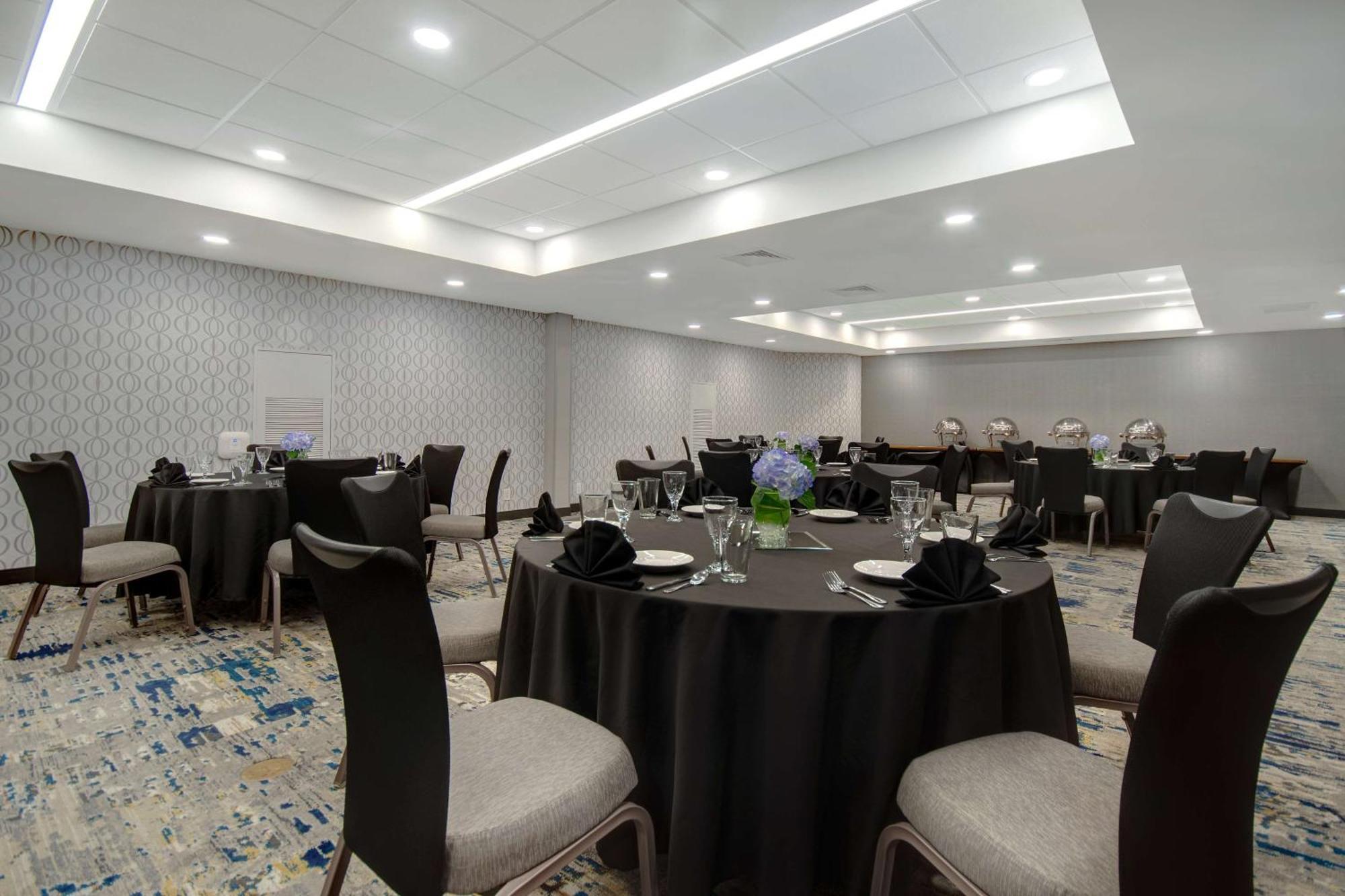 Embassy Suites By Hilton Detroit Metro Airport Romulus Eksteriør bilde