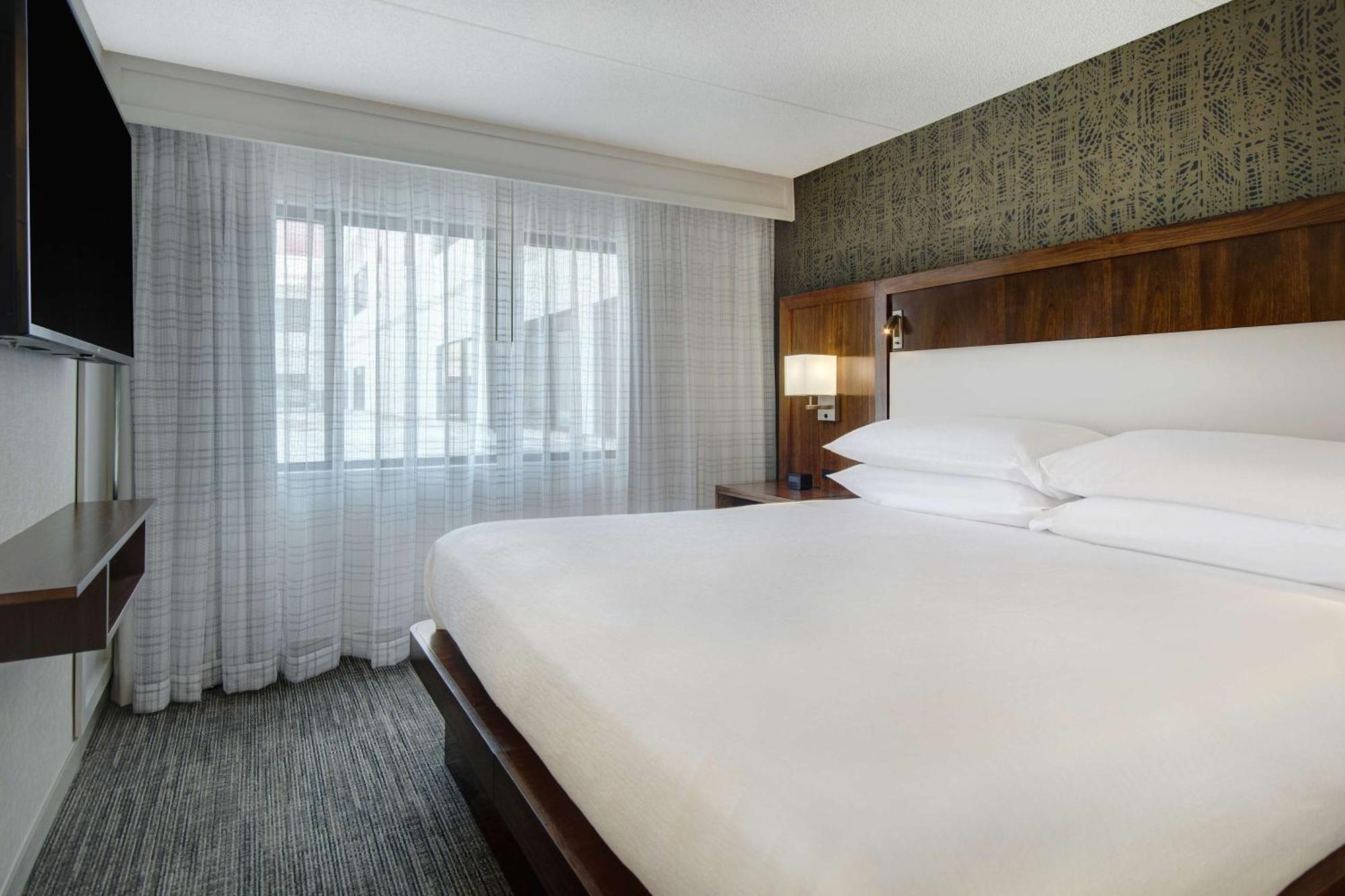 Embassy Suites By Hilton Detroit Metro Airport Romulus Eksteriør bilde