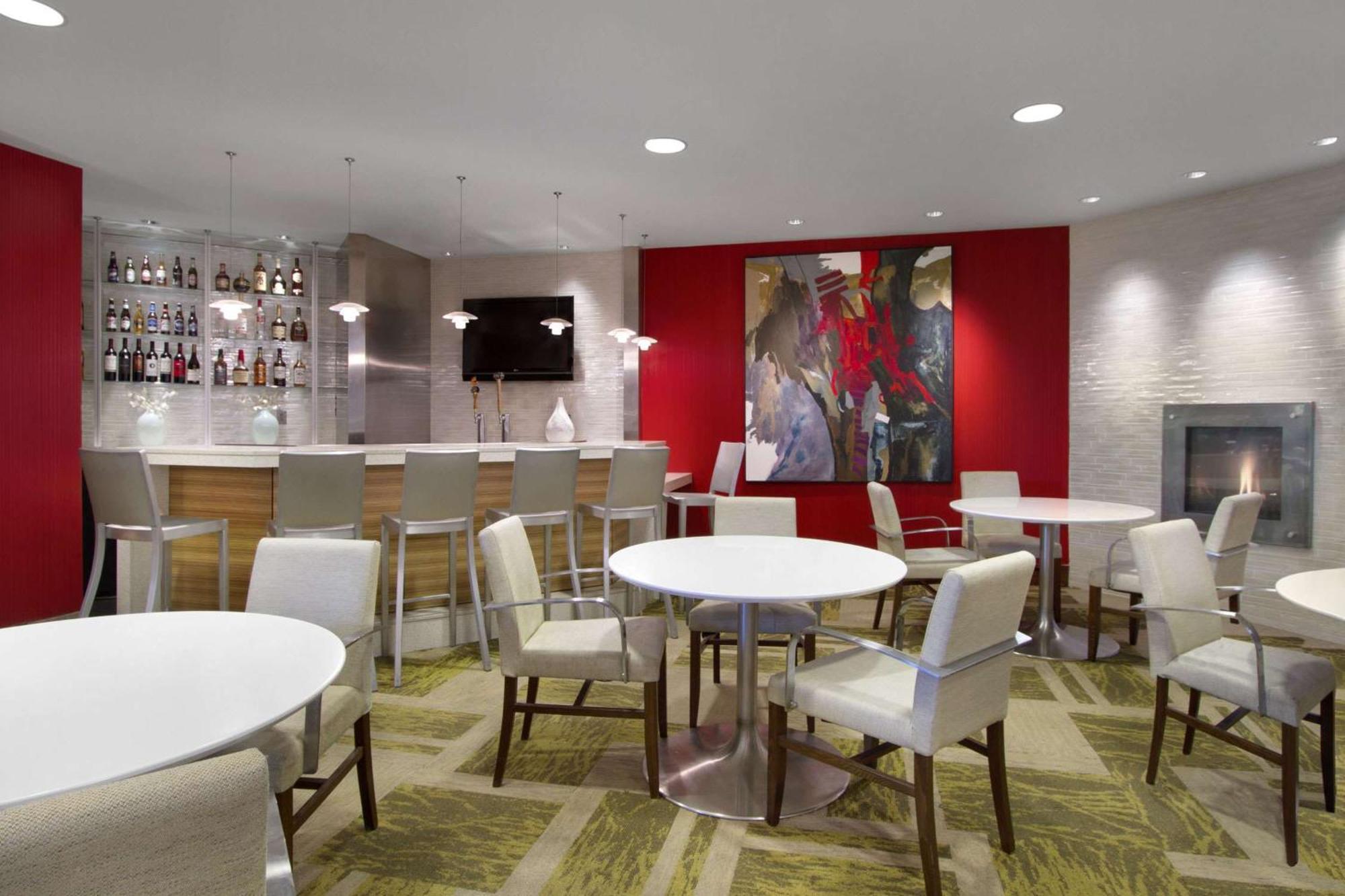 Embassy Suites By Hilton Detroit Metro Airport Romulus Eksteriør bilde