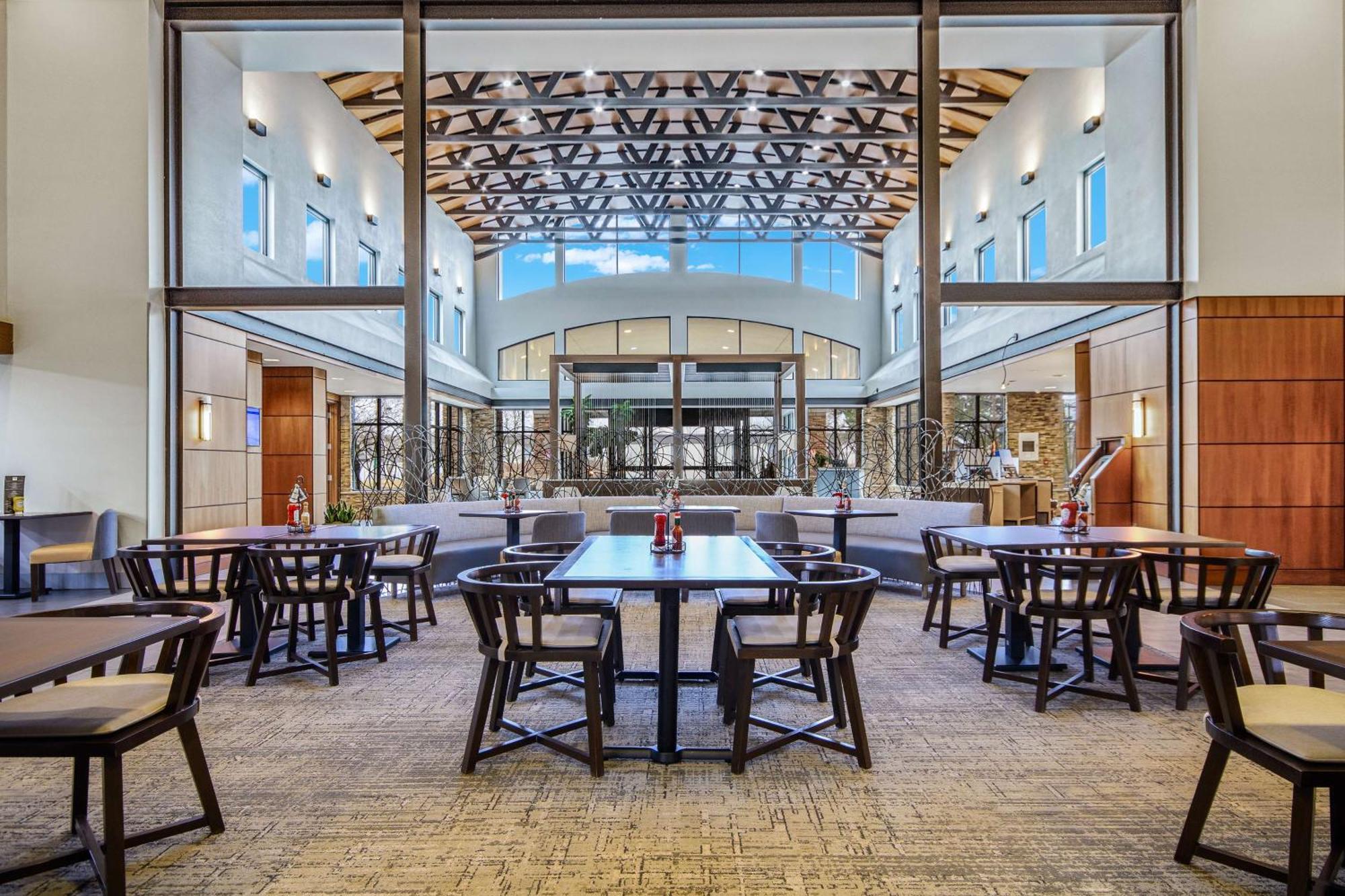 Embassy Suites By Hilton Detroit Metro Airport Romulus Eksteriør bilde